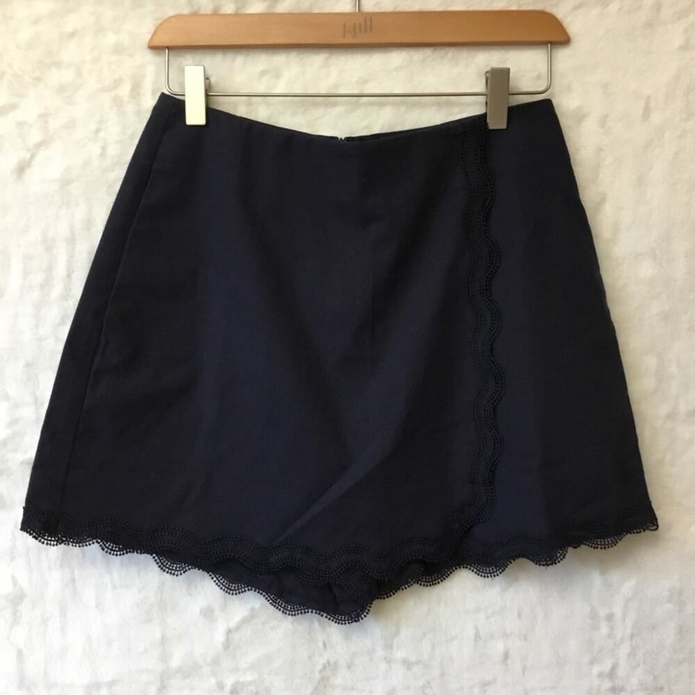 Love Bonito Navy Blue Linen Scallop Skorts